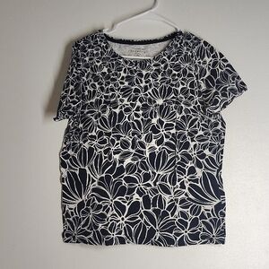 Floral Navy and White Women's Tee